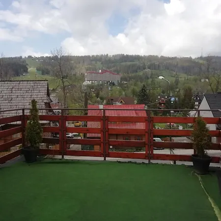 U Krystyny Ζακοπάνε